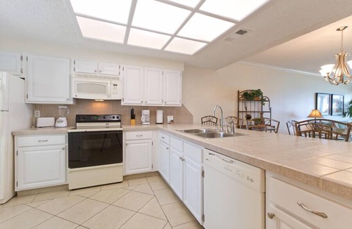South Padre Island Condo | Saida II 602 - Cozy Oceanfront Condo, Panoramic Ocean Views, Great Get-a-way for Couple or Small Family