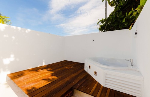 Zazil-ha House | SALSEROS HOUSE -Steps away from Coco Beach. Salsa classes. Tailored Tours.
