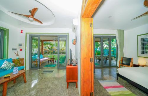 Cam An Villa | Salt Villa 5BR Beachfront by HUA