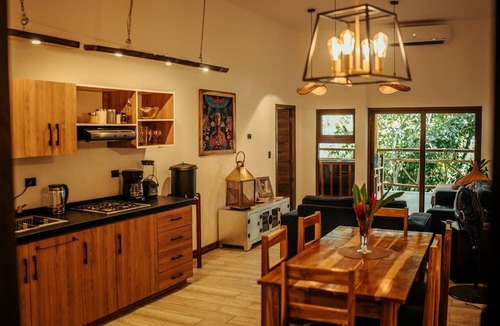 Zona 18 Cabin | Samaya Lush Lakeside Apt - White Lotus