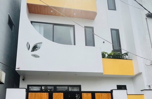 Ngu Hanh Son House | Sandy House 2 - Walking to My Khe Beach an An Thuong, My An area - Full aircon