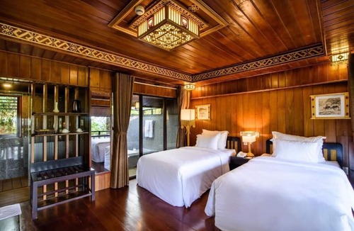 Huong Tra Hotel | Sankofa Village Hill Resort and Spa