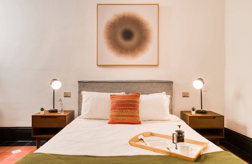 Colonia Roma Apartment | Santa Casa | Elegant Junior Suite in Roma Norte