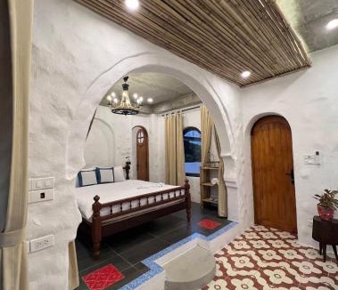 Tuy An Bed & Breakfast | Santa Fe House - Gành Đá Đĩa