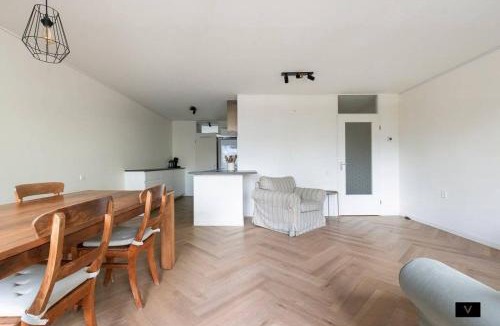 Leon Apartment | Santiago Cruz House