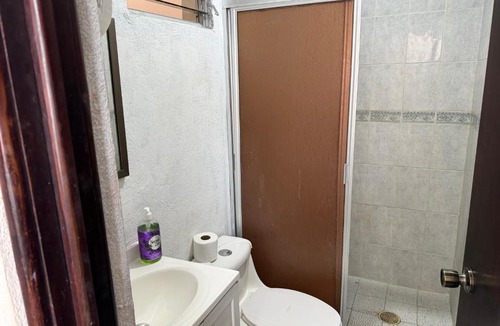 Villa de Alvarez House | Santo Santiago