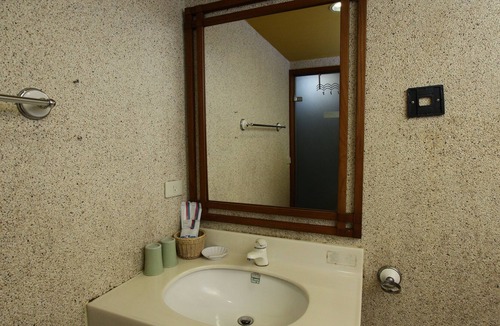 Sanyi Hotel | Sanyi Sakura Resort