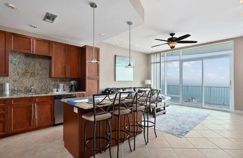South Padre Island Condo | Sapphire Luxury Beachfront Condo on the 17th Floor, Amazing Views, Best Beaches