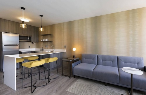 Zona Hotelera Hotel | Savor An Exhilarating Experience! Pet-friendly Property w/Pool. Free Parking