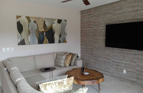 S Condo | Scape to Paradise. Fabulous 2-bedroom condo with AC in Santa Maria Huatulco