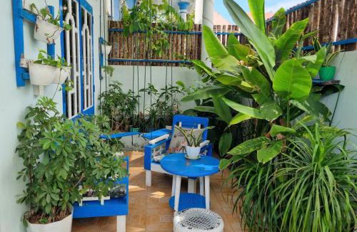 Dong Hoi Apartment | Sea Sunrise House - Căn hộ du lịch 2 phòng ngủ, phòng khách và bếp
