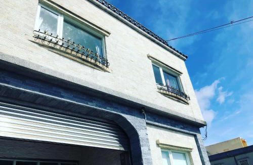 Xiaoliuqiu House | Sea Travel