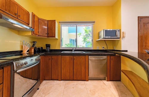 Santa Maria Huatulco Condo | Seaside Marina View Condo