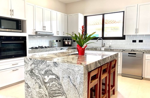 Playacar Fase I House | Seaside Villa: 4 Beds, Private Pool, Amazing Views