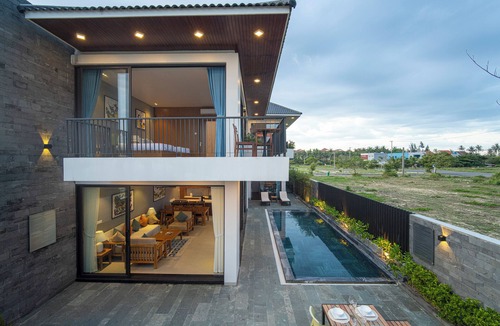 Cua Đai Villa | Seaside Villa/Beachfront Proximity/Private Pool