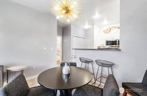 Belltown Condo | Seattle Belltown Penthouse- Parking, Gym, Pool, Spa/99Walk Score