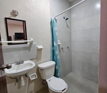 Tehuacan Apartment | Sensity home Constituyentes 1 Amplia habitación equipada