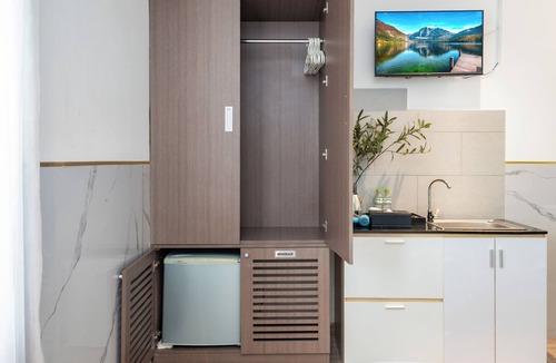 Tan Binh Apartment | Serenity Hotel Near Tan Son Nhat Airport