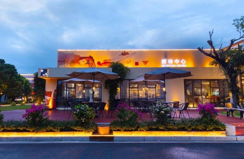 Pudong Hotel | ShangHai PuDong Airport W9-Hotel - 24 hours free shuttle bus to Pudong Airport