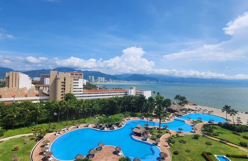 Marina Vallarta Condo | Shangri-La: Stunning Views in a Luxury Setting