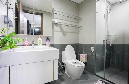 Mekong Delta Apartment | Shi House -Modern Luxury 2BR Apartment BE3 Beverly
