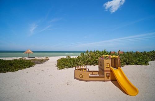 Miramar Apartment | SIELA Oceanfront Luxury 4 BR Villa