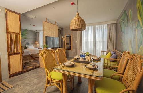 Tran Phu Beach Hotel | Signature Hotel Nha Trang