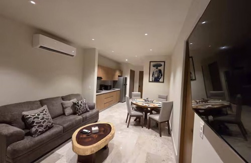 Colonia 10 De Abril Condo | Sleek New Condo with Island Charm in Cozumel