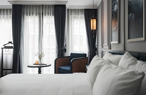 Hang Trong Hotel | Solaria Hotel