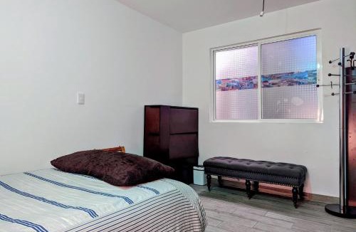 Tlalnepantla de Baz House | Solo Traveler Room Vía Morelos 24-7 Access
