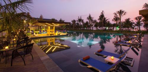 Duong To Hotel | Sonaga Luxury Villas & Penthouse with Waterpark