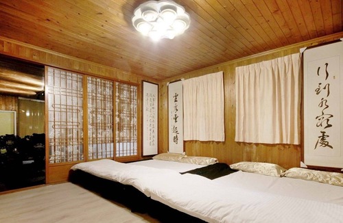 Heping Bed & Breakfast | Song Hua Ju B&B