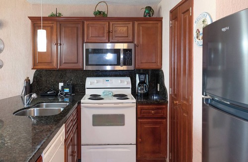 Puerto Penasco Condo | Sonoran Spa N504 - 1 BR Next to the Pool, High Speed Wi-Fi - Beachfront Upper Floor Luxury Condo