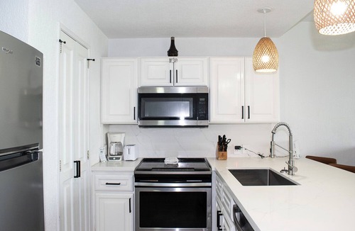 Sandy Beach Condo | Sonoran Spa N807 - 1 BR Next to the Pool, High Speed Wi-Fi - Beachfront Upper Floor Luxury Condo