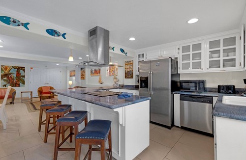 South Padre Island House | Southern Comfort: Beautiful Beach House with Heated Pool. Dog-Friendly and Steps to Beach!
