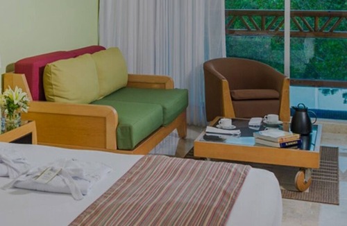 Playa del Carmen Resort | Spacious 1 Bedroom King Oceanview Suite RIVIERA MAYA