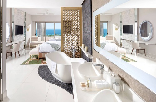 Puerto Juarez Condo | Spacious 3-bedroom condo with AC in enchanting Cancún