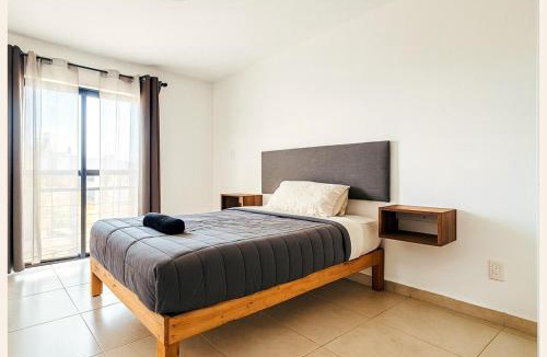 San Luis Potosi House | Spacious 3BR House On-Site Parking at Los Lagos