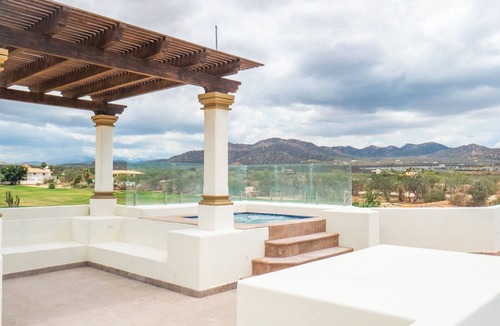 Los Cabos Villa | Spacious 4-bedroom villa in fantastic Cabo San Lucas with AC