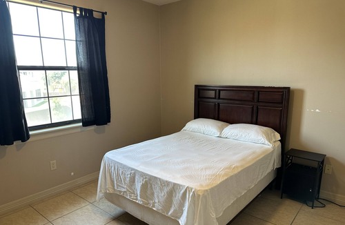 Mission House | Spacious 4BR/5RR Vacation Home w/ Private Pool