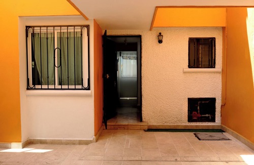 Tehuacan House | Spacious 5-bedroom house with garage 8 min from downtown