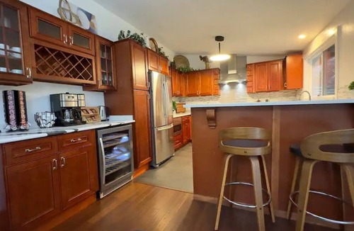 Olympia House | Spacious 5BR Olympia retreat with private yard, pond, near Capitol and trails
