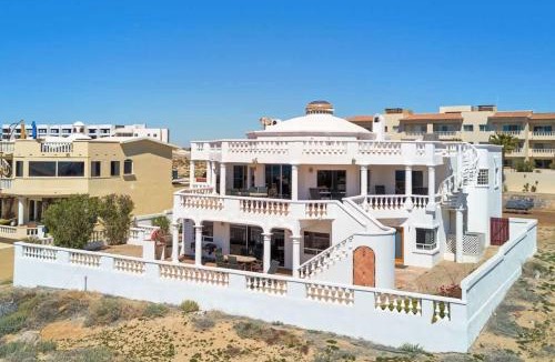 Las Conchas Villa | Spacious and Traditional Home Villa Hermosa I