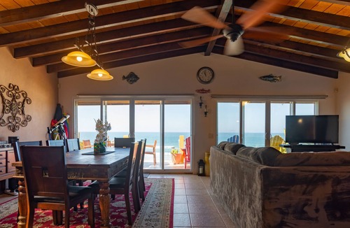 La Joya House | Spacious Beachfront House in Baja Malibu ~ Great location - Lots of amenities!