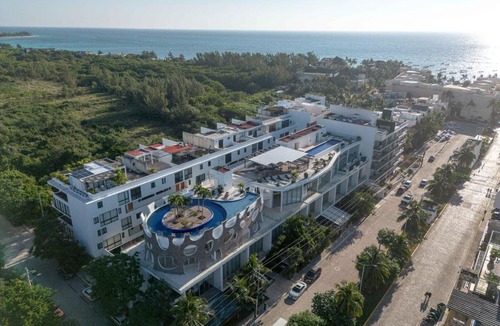 Zazil-ha Apartment | Spacious Condo 200m from Beach & 5th Ave