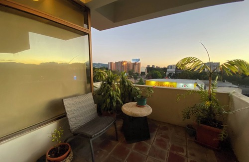 Zona 9 Apartment | Spacious, luminous, in front of pedestrian bike path, supermarket, urban bus transmetro.