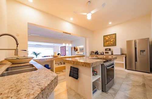 Santa Maria Huatulco Condo | Spacious Oceanfront Condo - Steps to the Beach