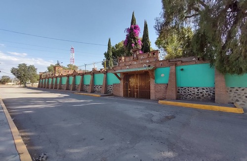 San Sebastian Xolalpa House | SPACIOUS REST HOUSE WITH POOL, BILLIARD AND BARBECUE IN TEOTIHUACÁN