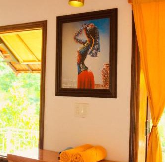 Huong Thuy House | Spacious view house 2BR