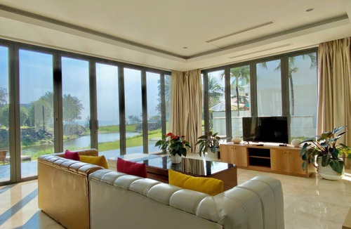 Ngu Hanh Son Villa | Spacious Villa With Private Pool - F5